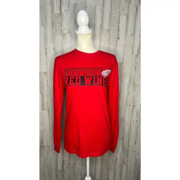 NWT Detroit Red Wings Men's Long Sleeve T-Shirt Red Size Small Graphic Print - Picture 2 of 5
